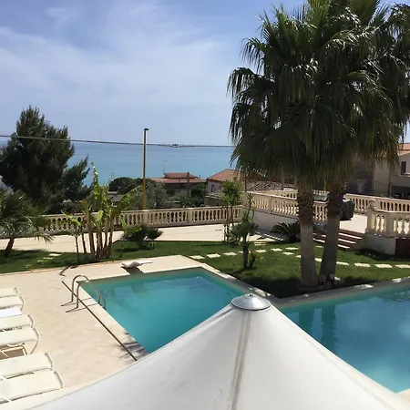 Manca Oda ve Kahvaltı Palma di Montechiaro